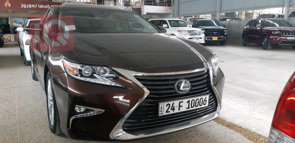 Lexus ES